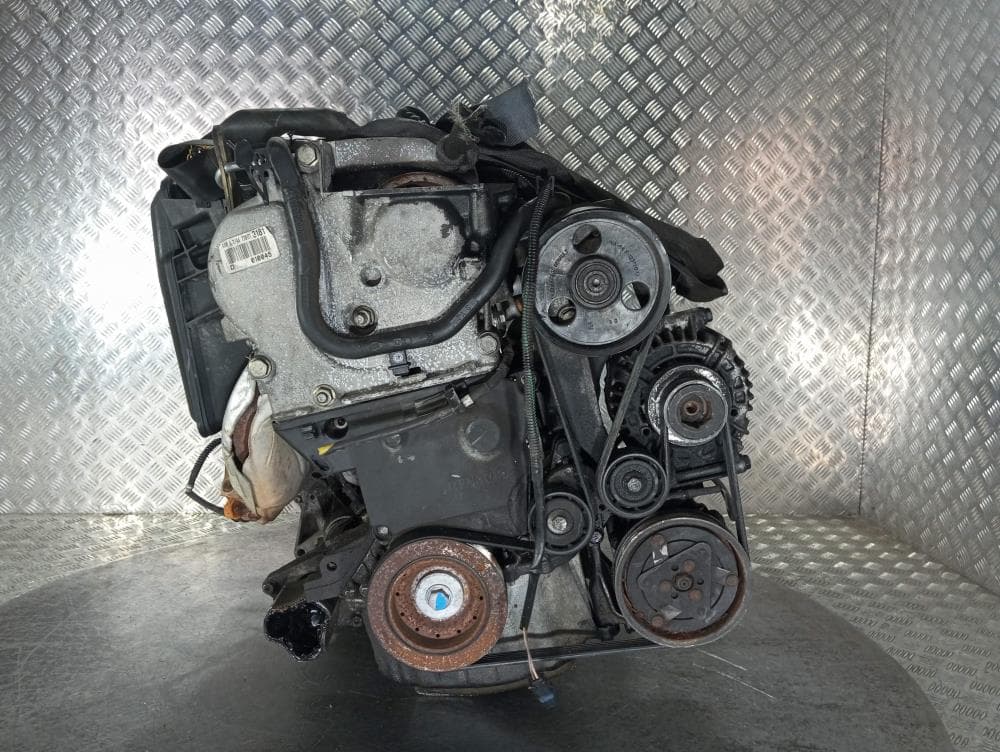Двигатель к Renault Clio 2 Рестайлинг (01-03)