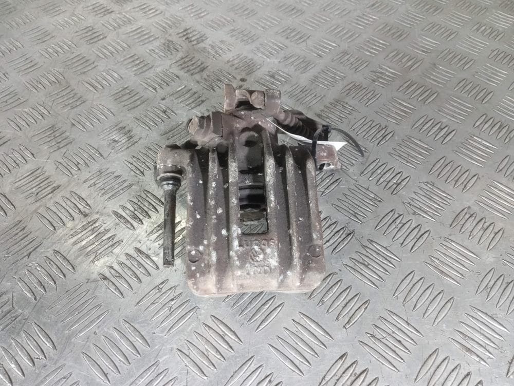 Суппорт задний левый к Volkswagen Golf 4 (97-06)