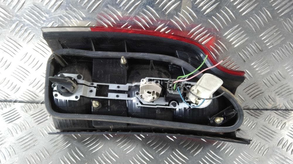 Фонарь задний правый к Volvo XC70 2 (00-05)