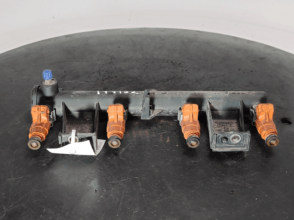 Топливная рампа к Peugeot 307 (01-05)