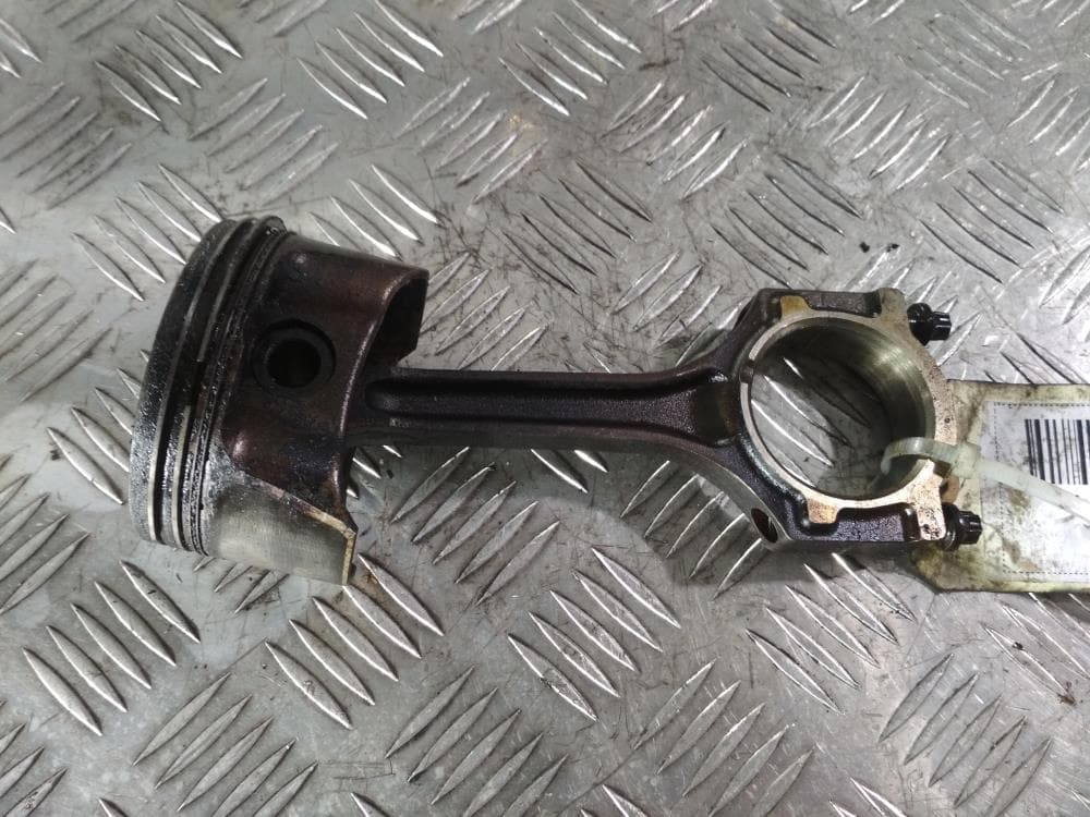Поршень к Ford Focus 2 (04-08)