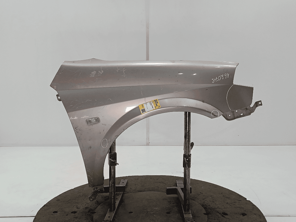 Крыло переднее правое к Nissan  Primera P12 (02-08)