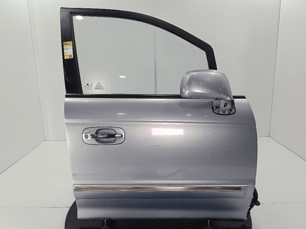 Дверь передняя правая к Hyundai Trajet (00-04)