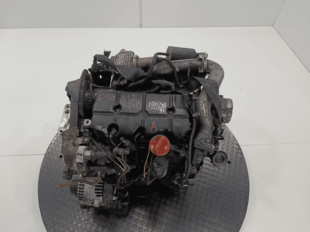 Двигатель к Renault Scenic 2 (03-06)