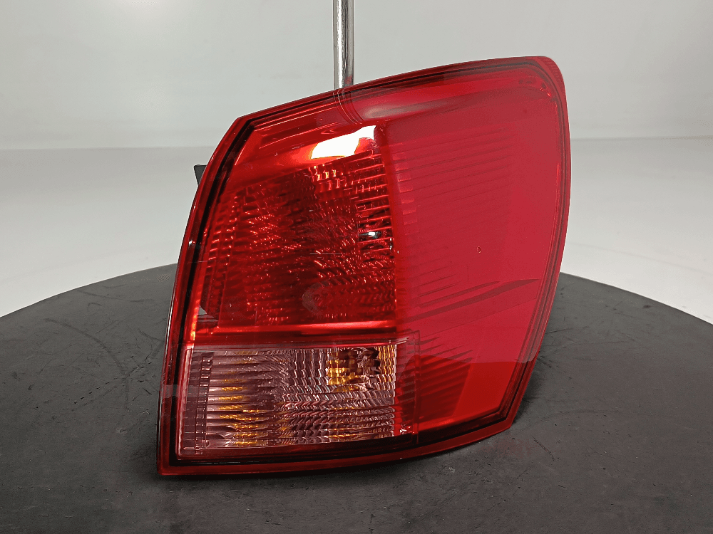 Фонарь задний правый к Nissan  Qashqai 1 (07-10)