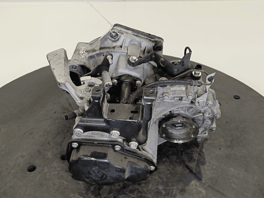 КПП механическая (МКПП) к Volkswagen Polo 4 (01-05)