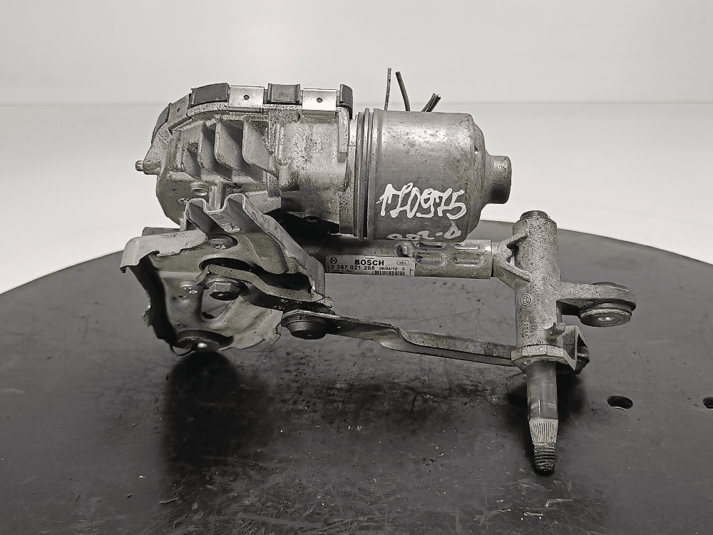 Моторчик передних стеклоочистителей (дворников) к Peugeot 3008 1 (10-13)