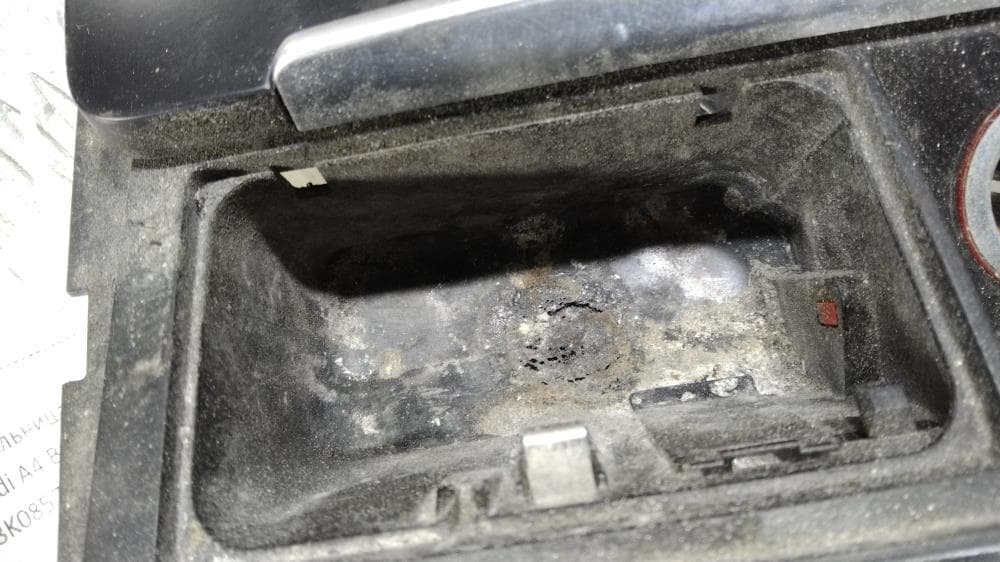 Пепельница к Audi A4 B8/8K (07-11)