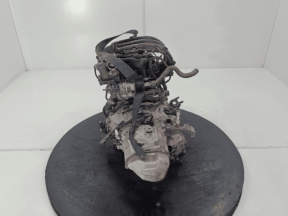 Двигатель к Peugeot 208 1 (12-15)