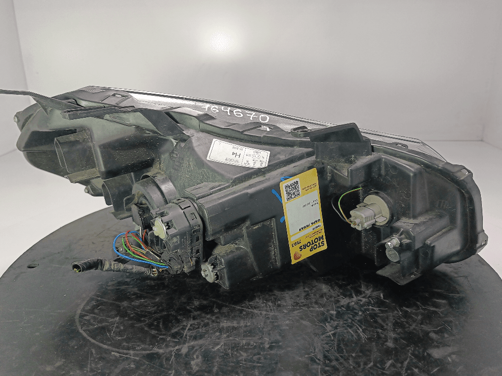 Фара левая к Suzuki SX4 1 (06-09)