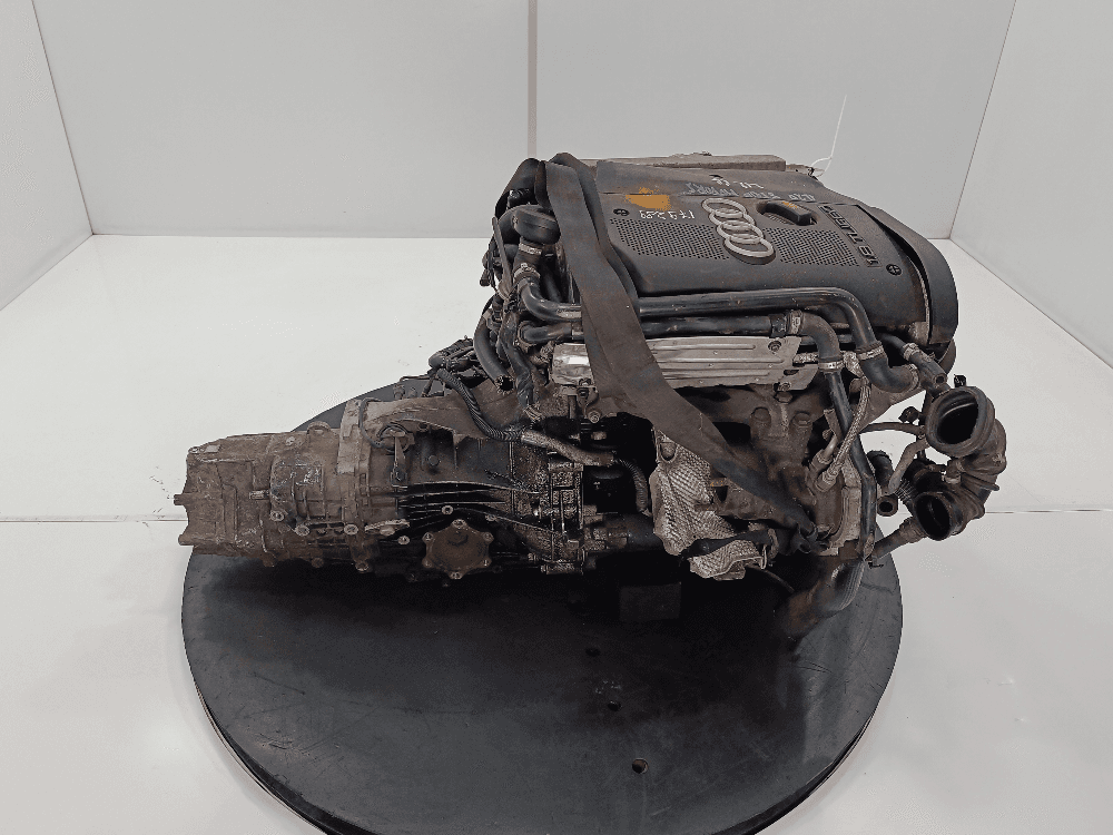Двигатель к Audi A4 B6 (01-05)