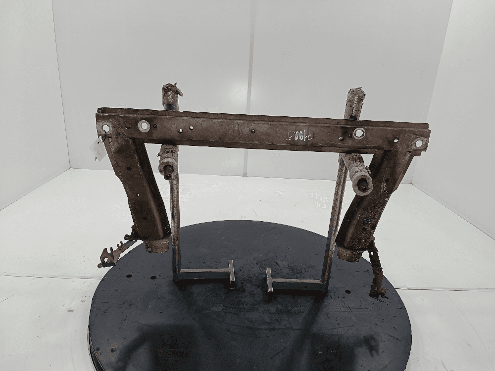 Балка под радиатор к Renault Megane 2 Рестайлинг (06-09)