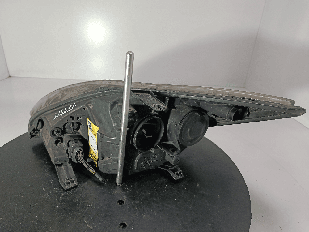 Фара правая к Ford Focus 2 Рестайлинг (07-11)