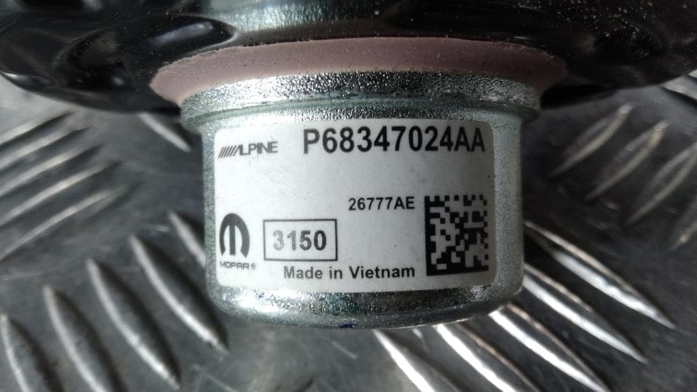 Динамик двери передней правой к Jeep Grand Cherokee WL (21-24)