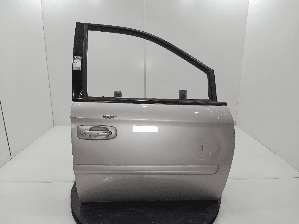 Дверь передняя правая к Chrysler Voyager 4 (01-04)