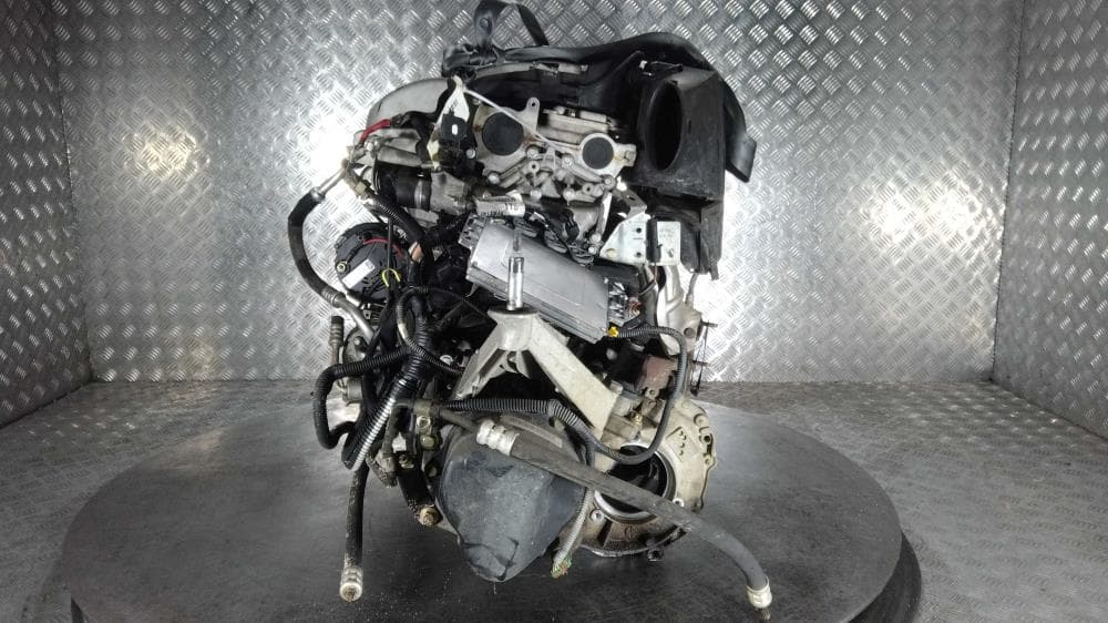 Двигатель к Renault Laguna 2 (01-05)