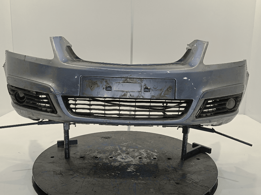 Бампер передний к Opel Zafira B (05-10)