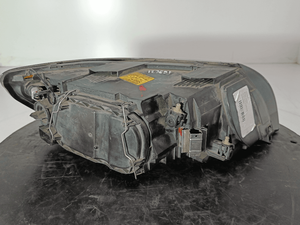 Фара левая к Volvo S40 2 (04-07)
