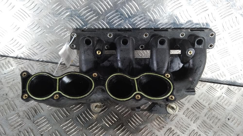 Коллектор впускной к Volkswagen Golf 4 (97-06)