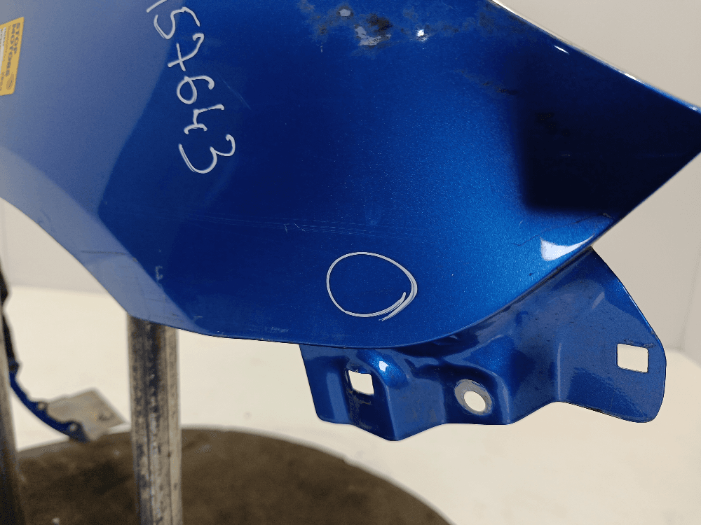 Крыло переднее правое к Mazda 3 BK (03-06)