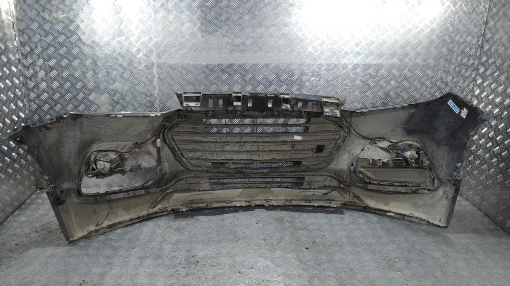 Бампер передний к Chevrolet Trax 1 (13-16)