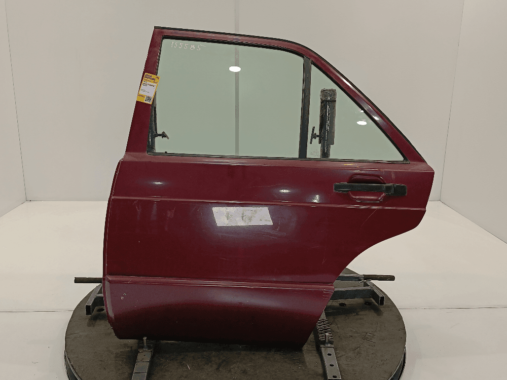 Дверь задняя левая к Mercedes 190 W201 (82-93)