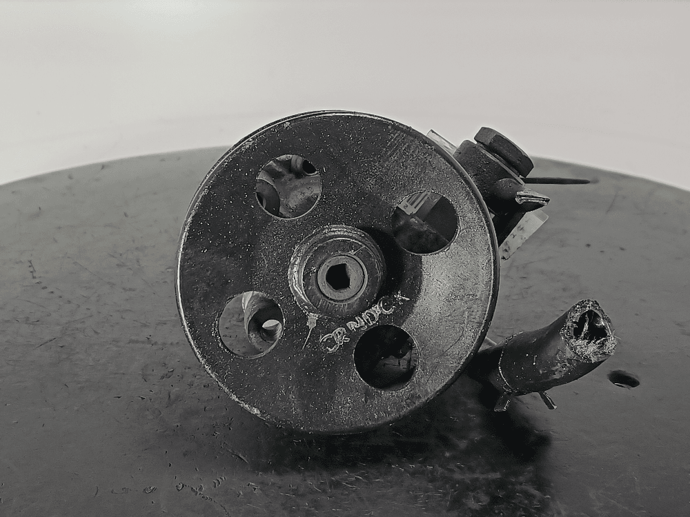 Насос гидроусилителя руля к Hyundai Tucson 1 (04-10)