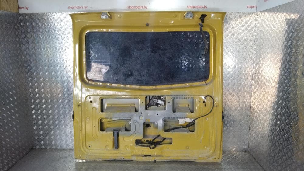Крышка багажника (дверь 3-5) к Nissan  Primastar (02-06)