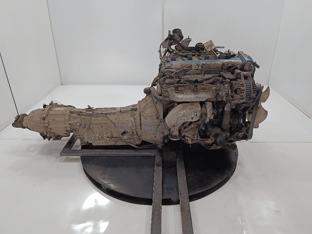 Двигатель к Kia Sorento 1 (02-06)