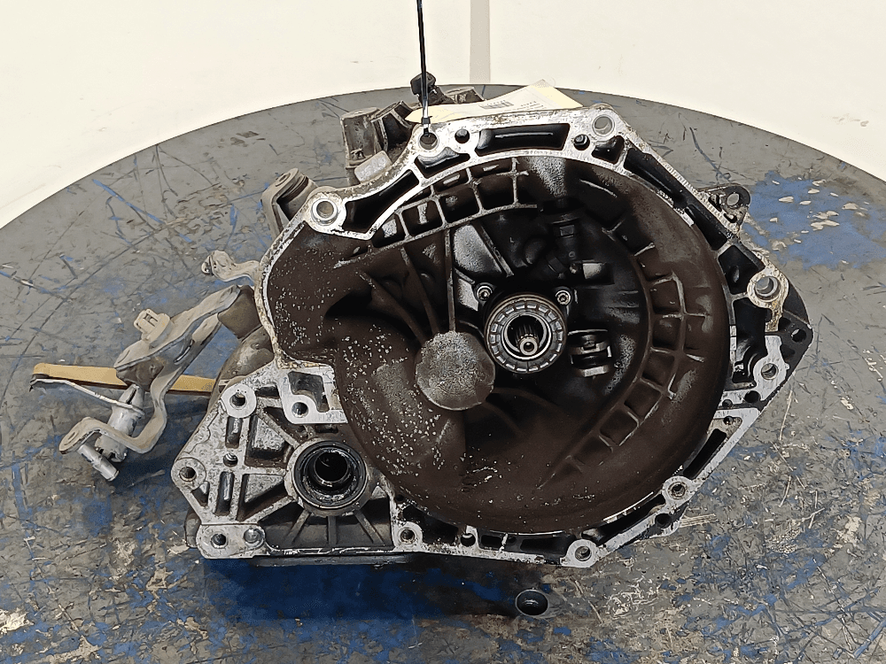 КПП механическая (МКПП) к Opel Corsa D (06-11)