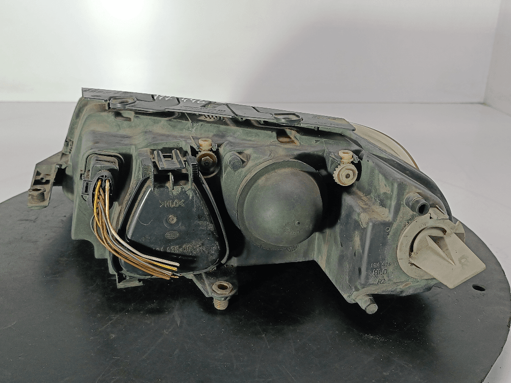 Фара правая к Volkswagen Passat B5+ Рестайлинг (00-05)