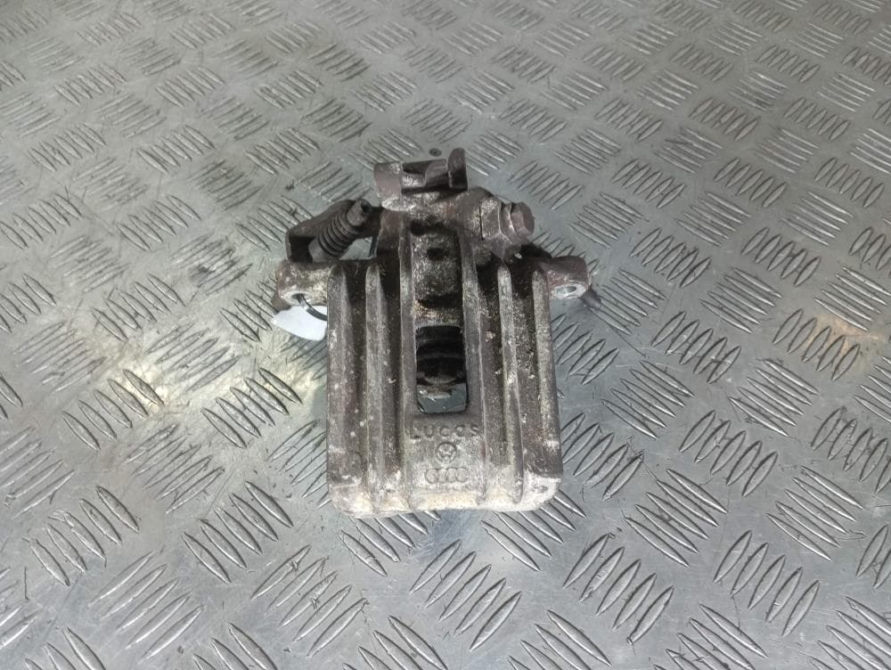 Суппорт задний правый к Volkswagen Golf 4 (97-06)