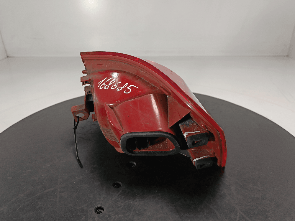 Фонарь задний левый к Volkswagen Passat B6 (05-10)