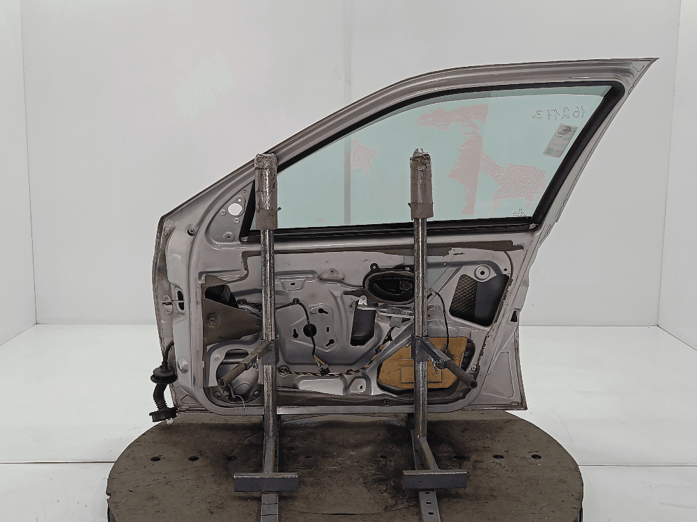 Дверь передняя правая к Peugeot 406 Рестайлинг (99-04)