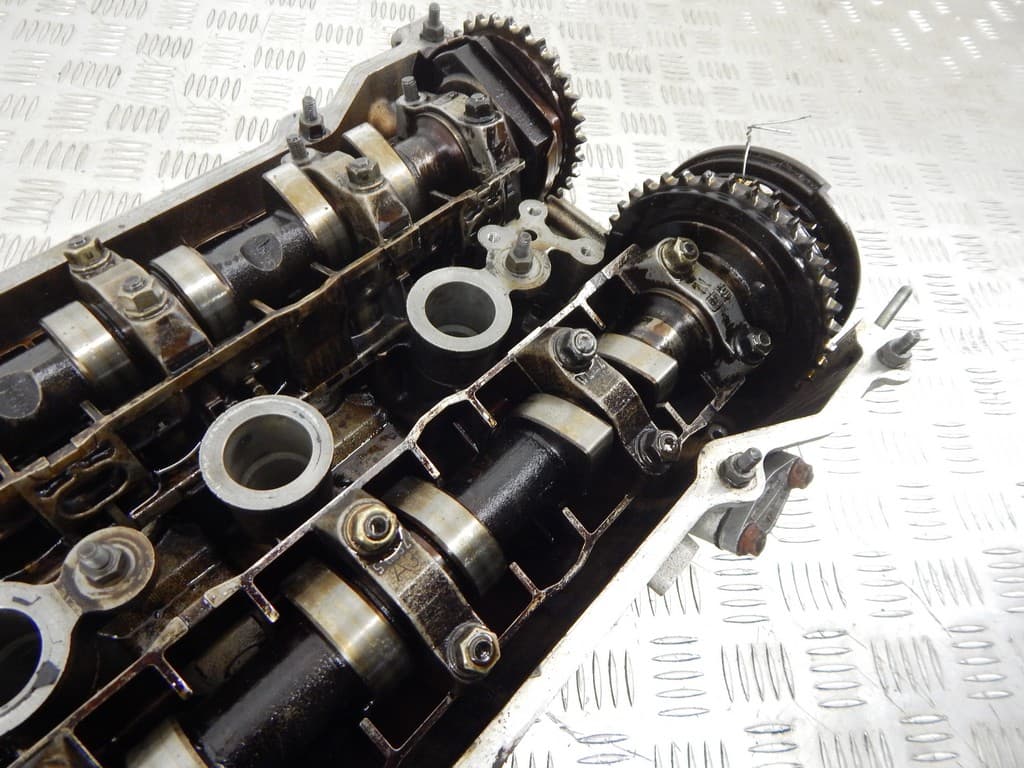 Головка блока цилиндров к BMW 5 E39 (95-00)