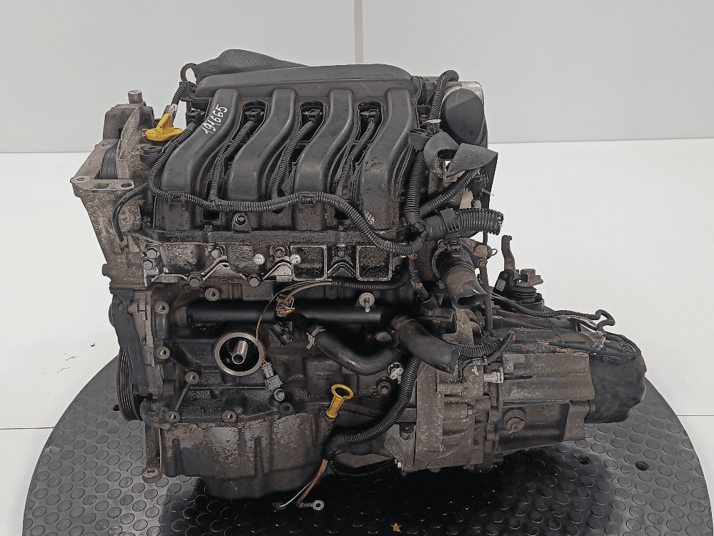 Двигатель к Renault Scenic 2 (03-06)