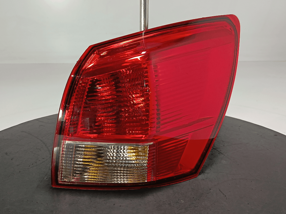 Фонарь задний правый к Nissan  Qashqai 1 (07-10)