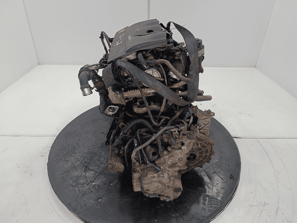 Двигатель к Nissan Almera Tino (00-06)