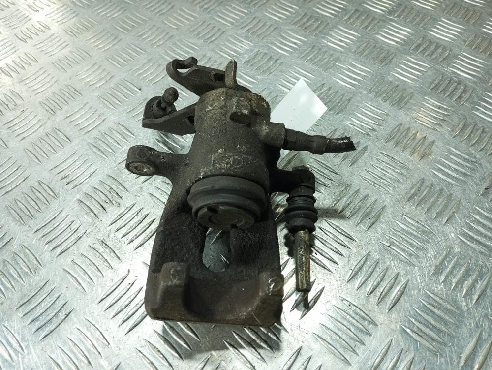 Суппорт задний правый к Alfa Romeo 147 (00-04)