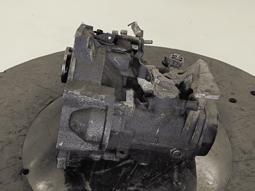 КПП механическая (МКПП) к Volkswagen Polo 4 (01-05)