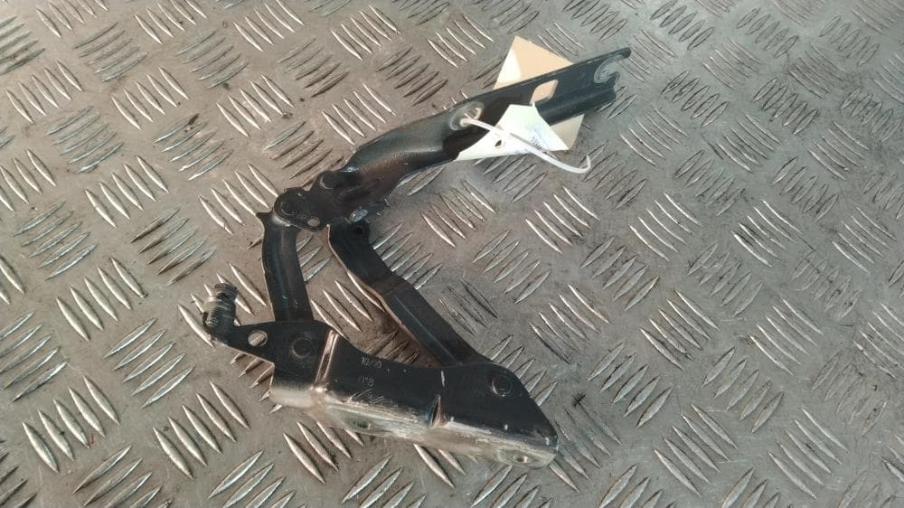 Петля капота левая к Volkswagen Golf 5 (03-09)