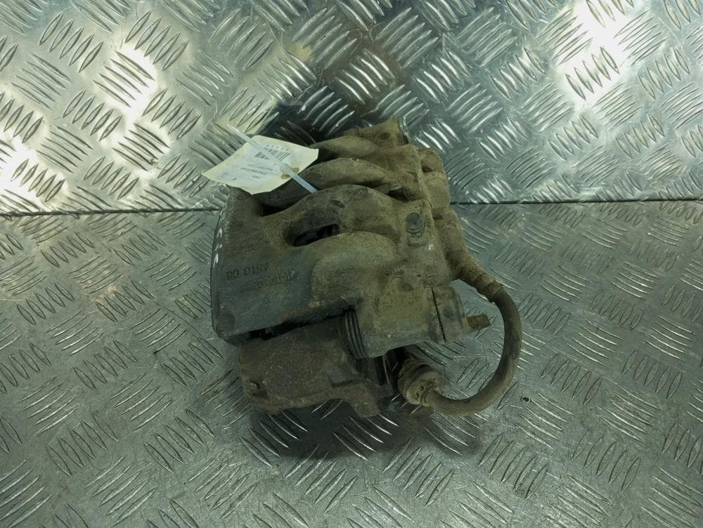 Суппорт передний левый к Renault Master 3 (10-14)