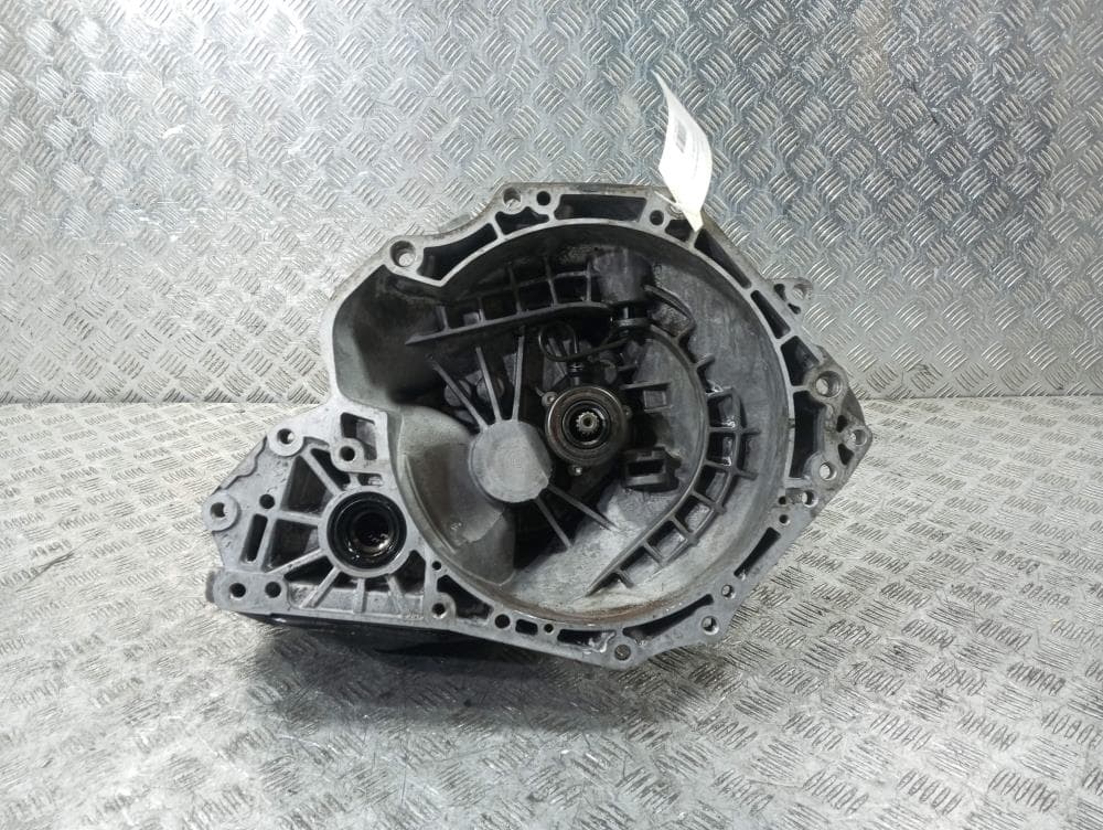 КПП механическая (МКПП) к Opel Corsa D (06-11)