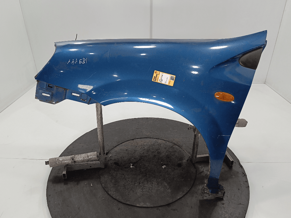 Крыло переднее левое к Nissan  Almera Tino (00-06)