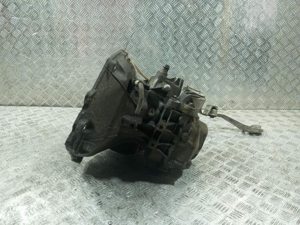 КПП механическая (МКПП) к Opel Corsa C (00-03)
