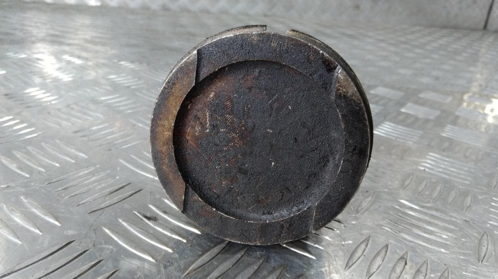 Поршень к Volkswagen Golf 4 (97-06)