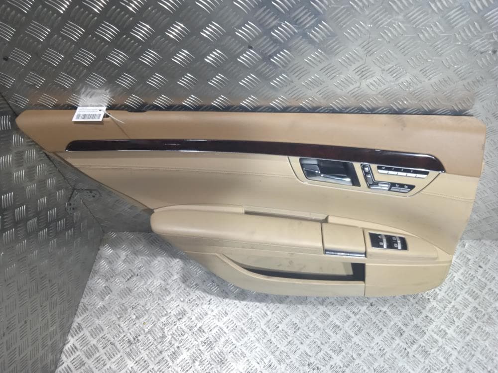 Обшивка двери задней левой (дверная карта) к Mercedes S W221 Рестайлинг (09-13)