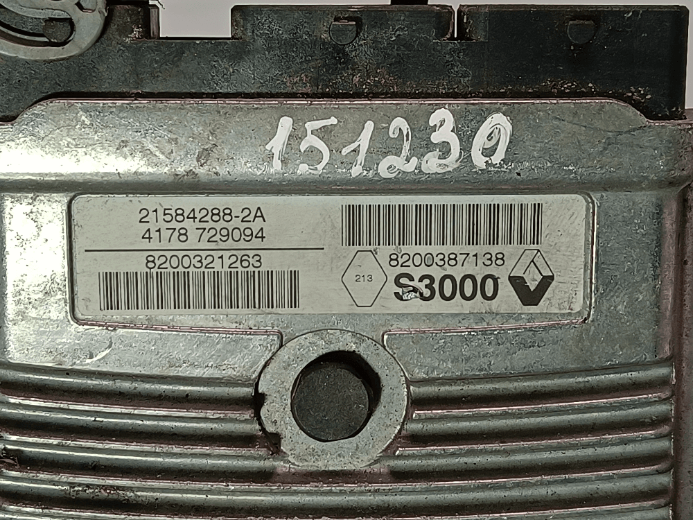 Блок управления двигателем к Renault Megane 2 (02-06)