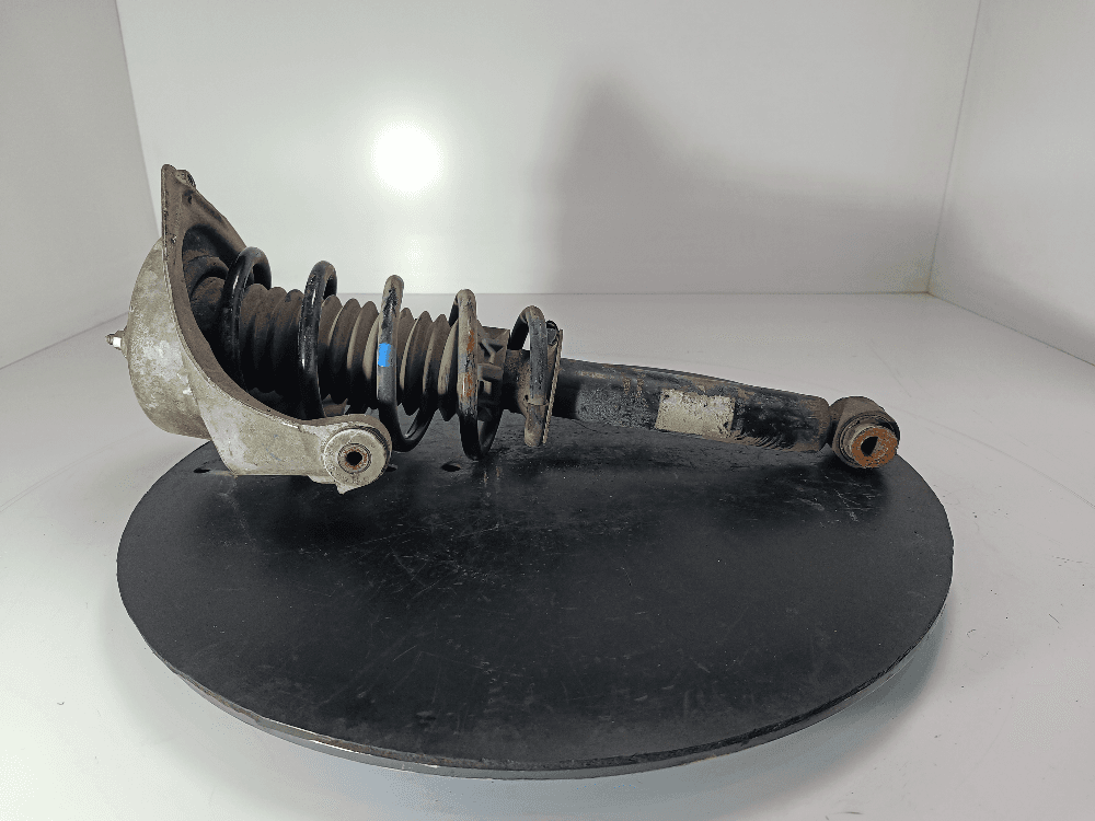 Стойка передняя правая к Peugeot 407 (04-11)