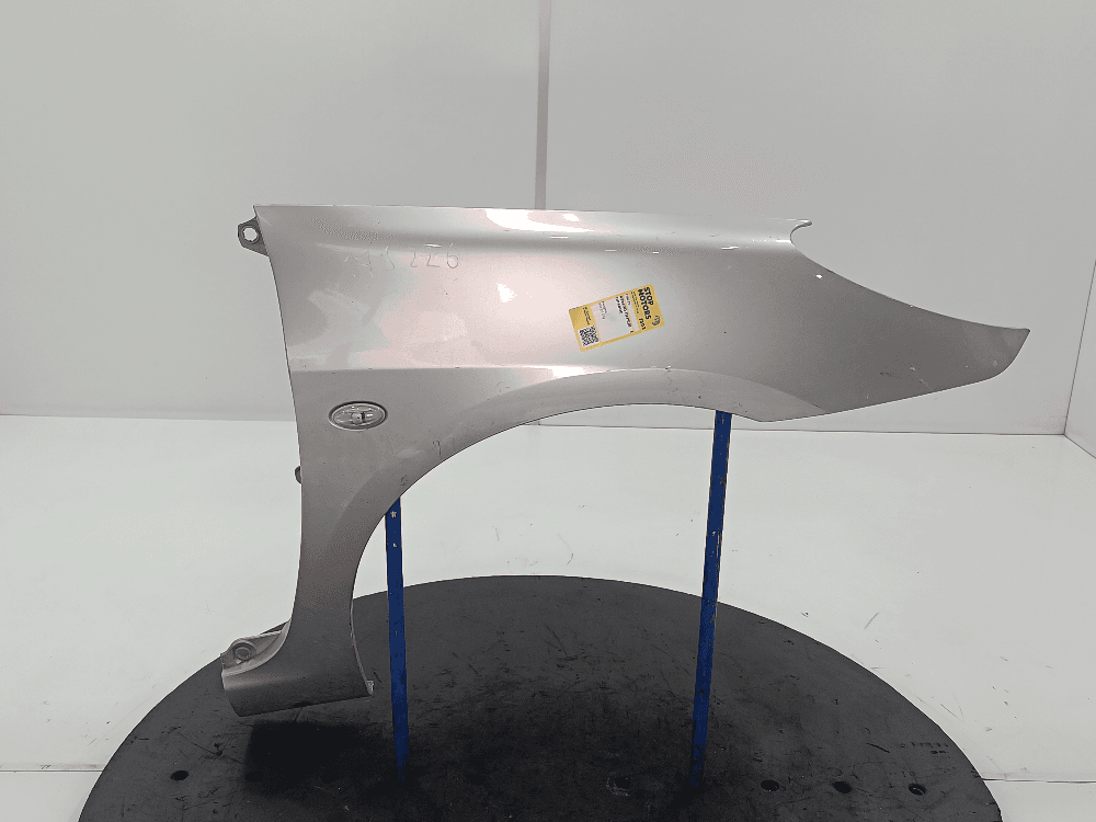 Крыло переднее правое к Peugeot 307 (01-05)